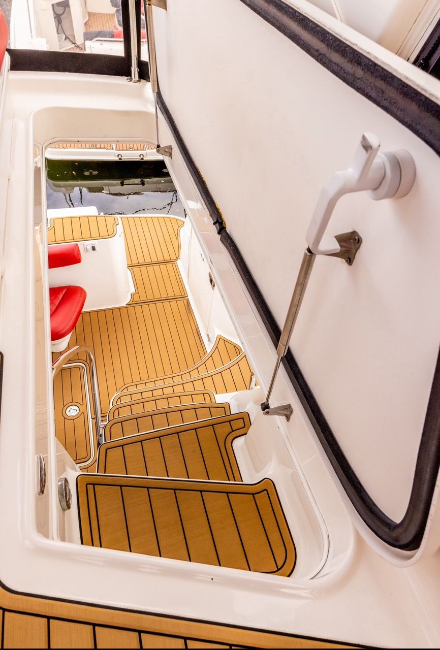 48ft Sea Ray Fly Bridge