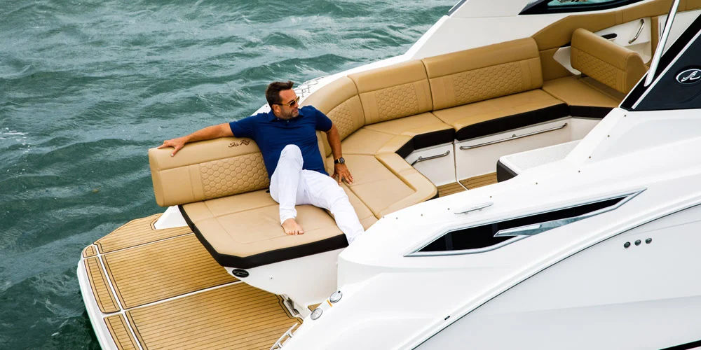32ft 2020 Sundancer + Seabob