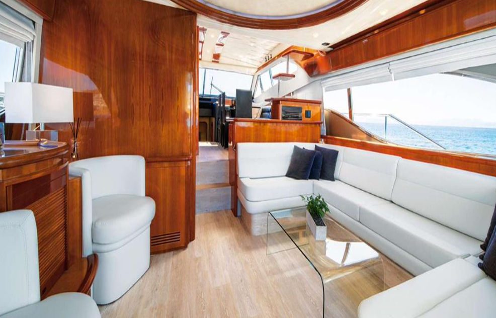 68ft FERRETTI 68 FLYBRIDGE