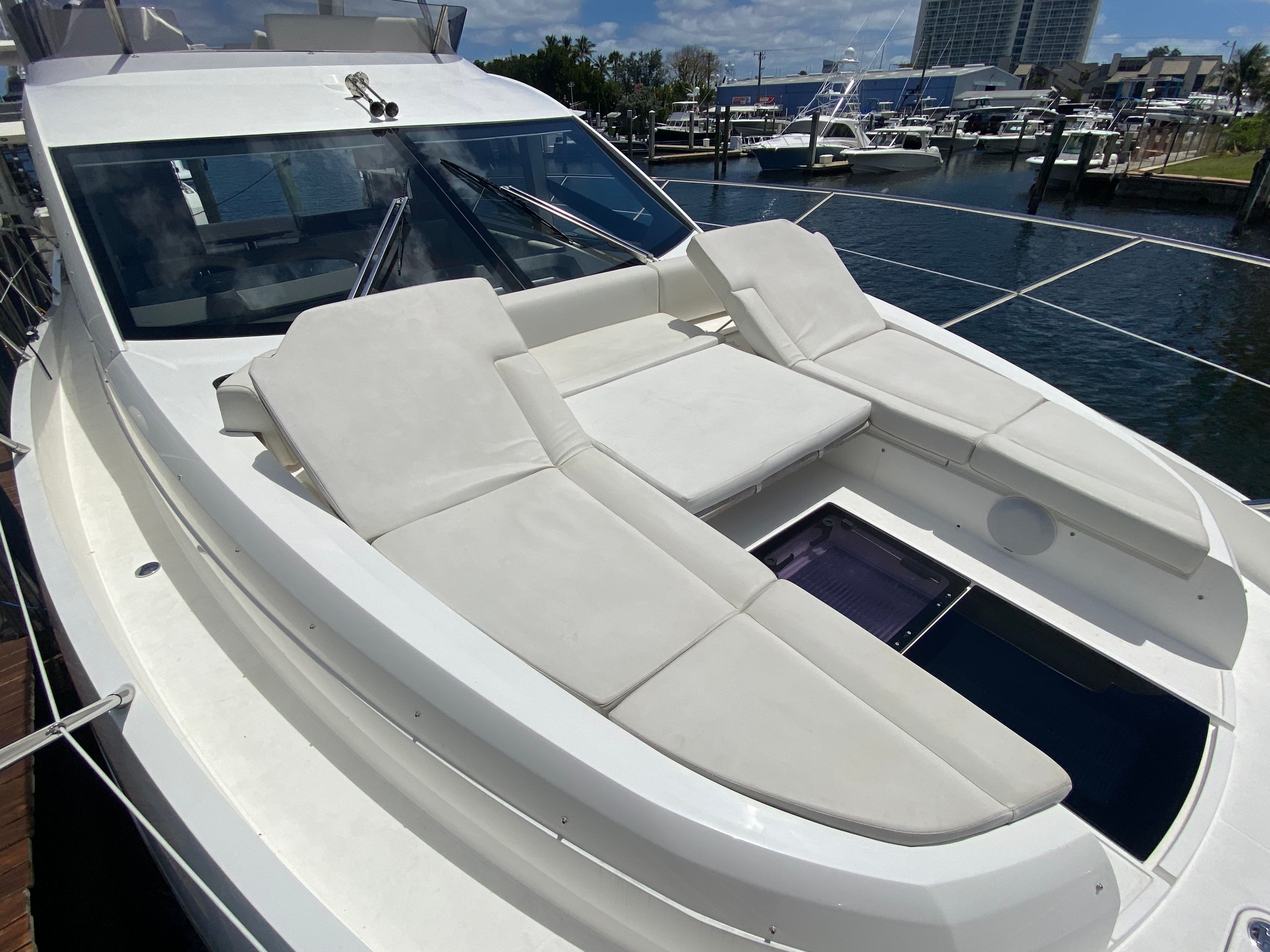 55ft Sunseeker Flybridge