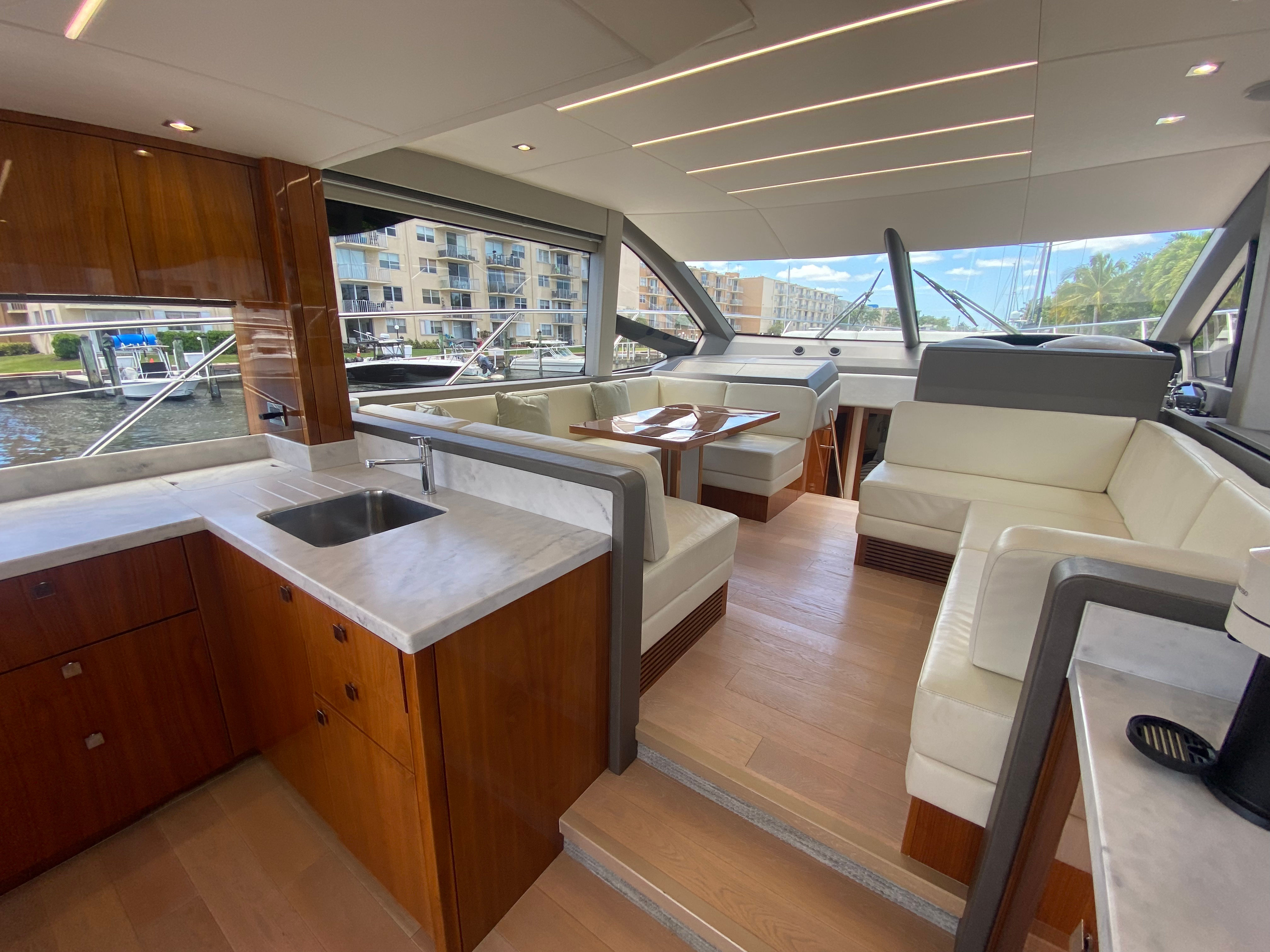 55ft Sunseeker Flybridge