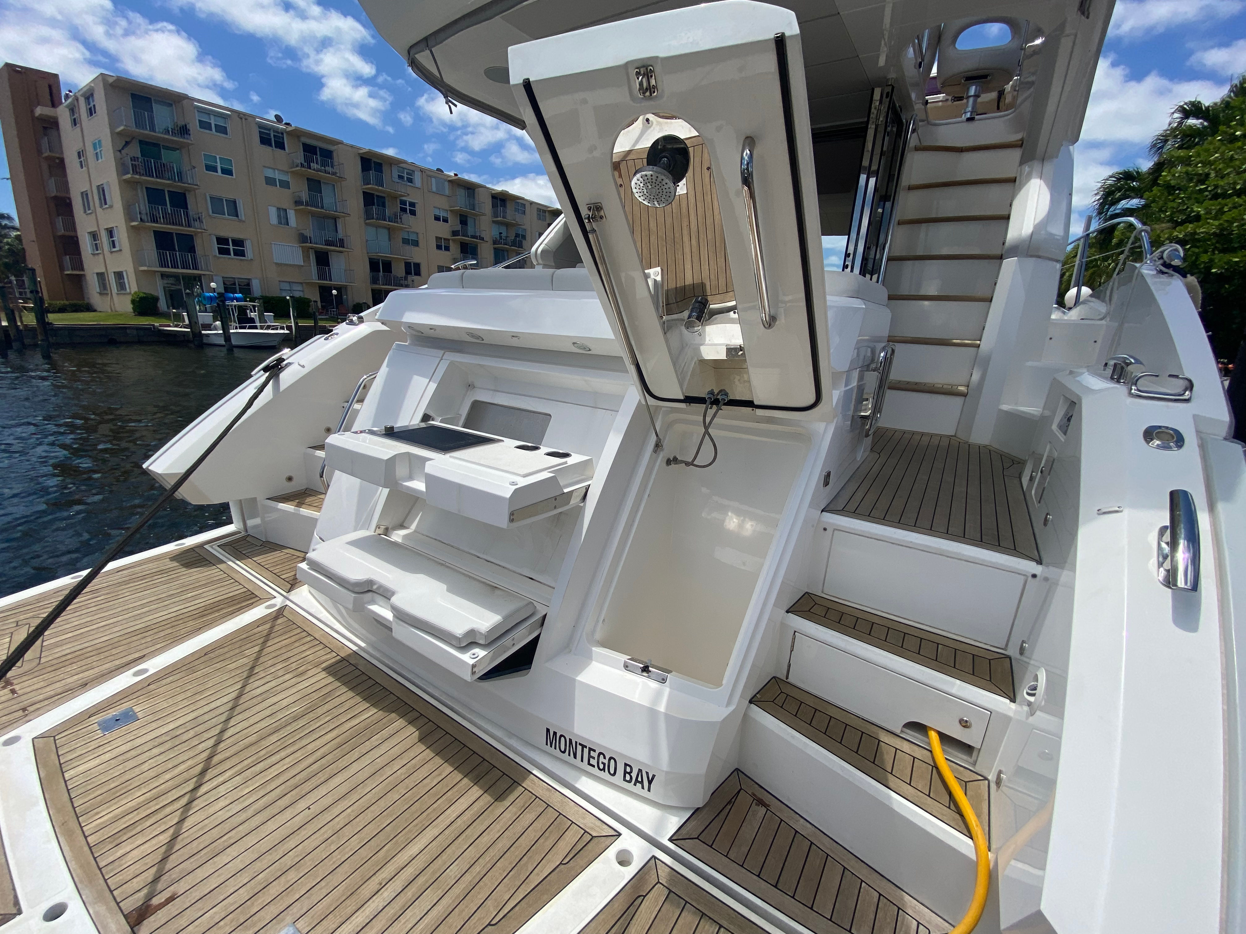 55ft Sunseeker Flybridge