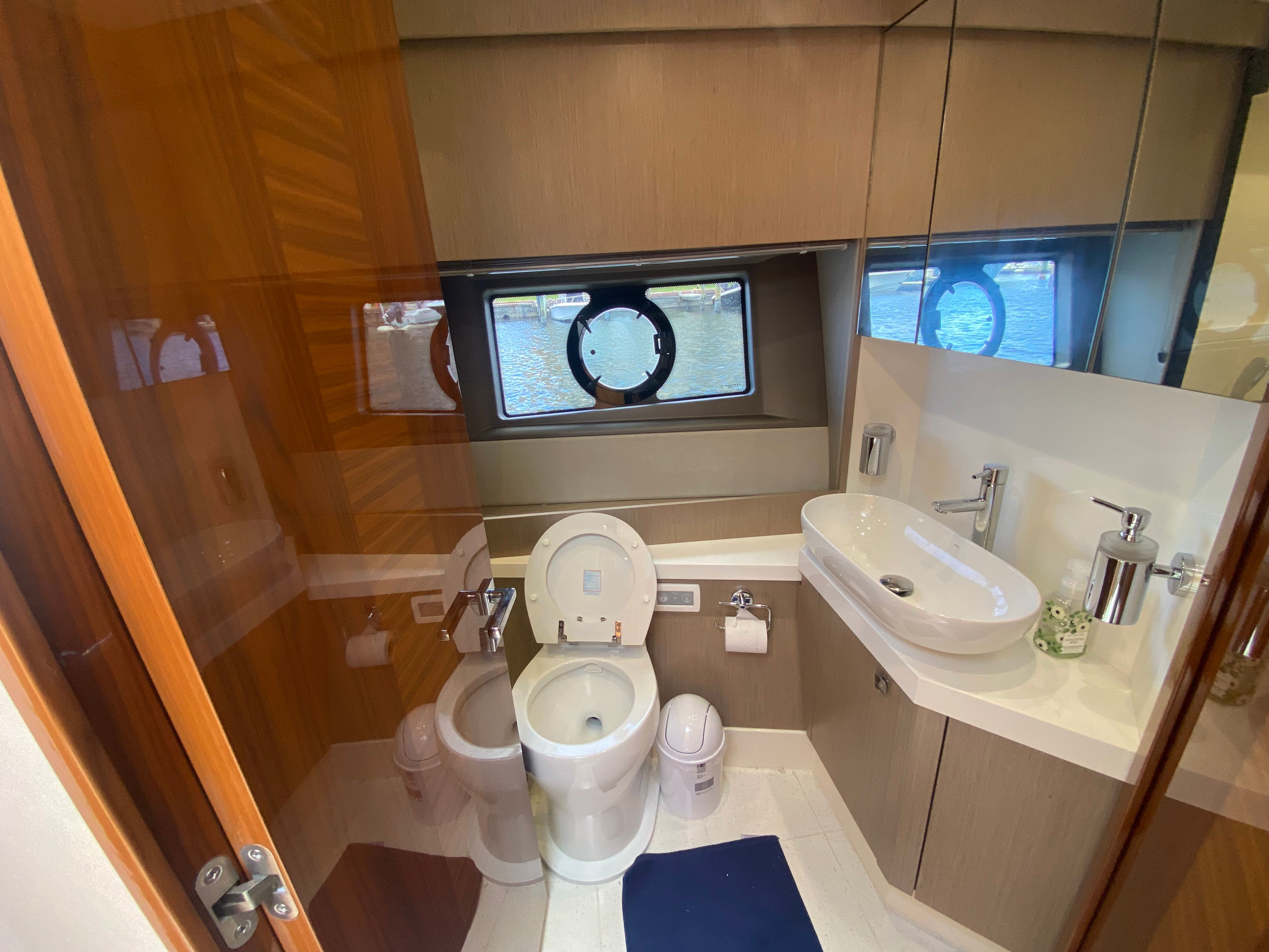 55ft Sunseeker Flybridge