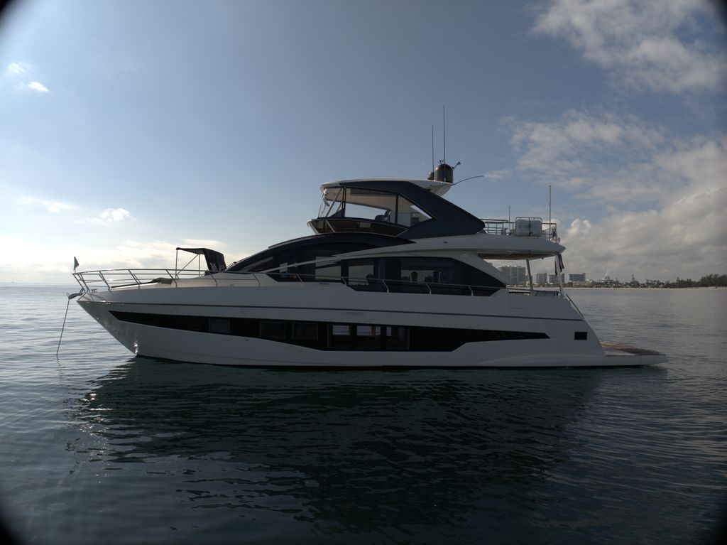 60ft Azimut "Fly IT AIN’T EASY"