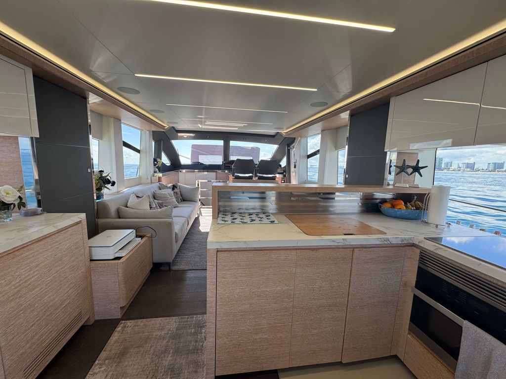 60ft Azimut "Fly IT AIN’T EASY"