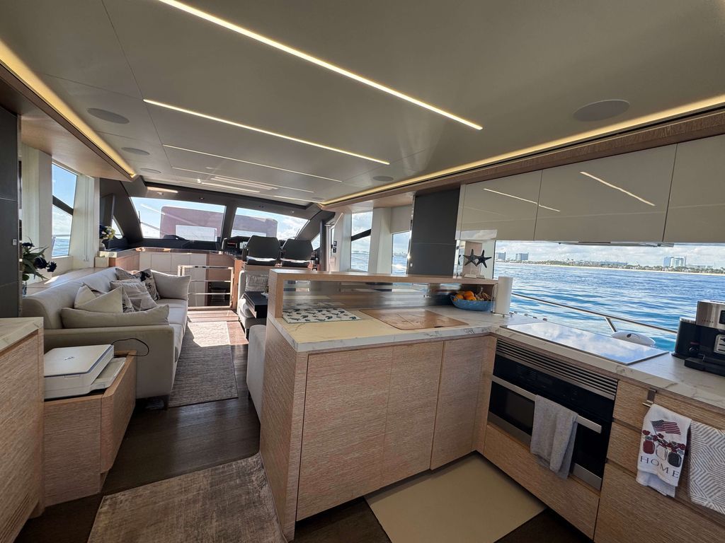 60ft Azimut "Fly IT AIN’T EASY"