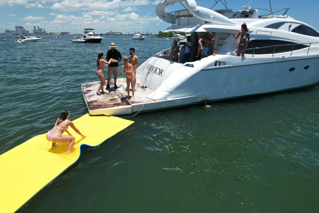 65ft Aicon “Warrior” Flybridge