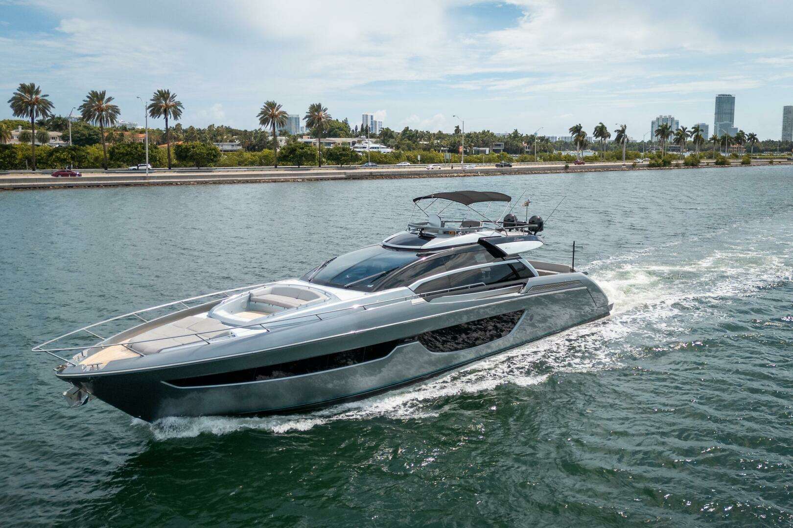 Riva 76