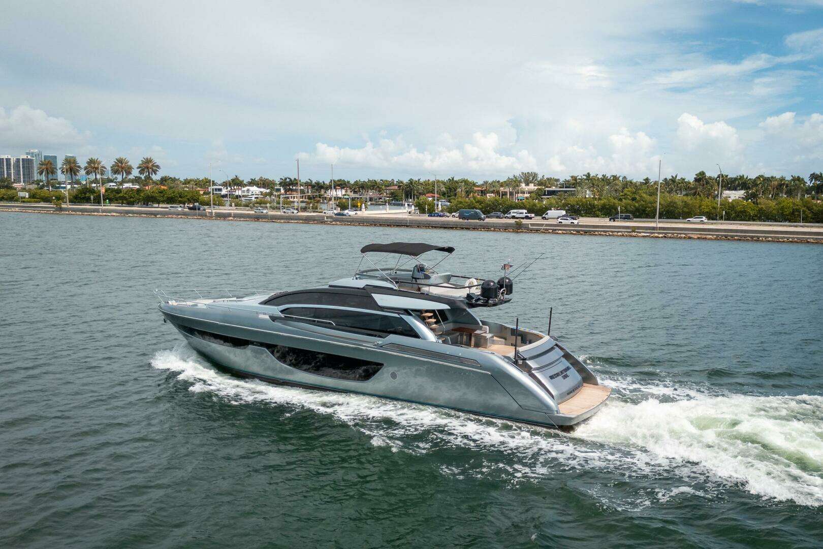 Riva 76