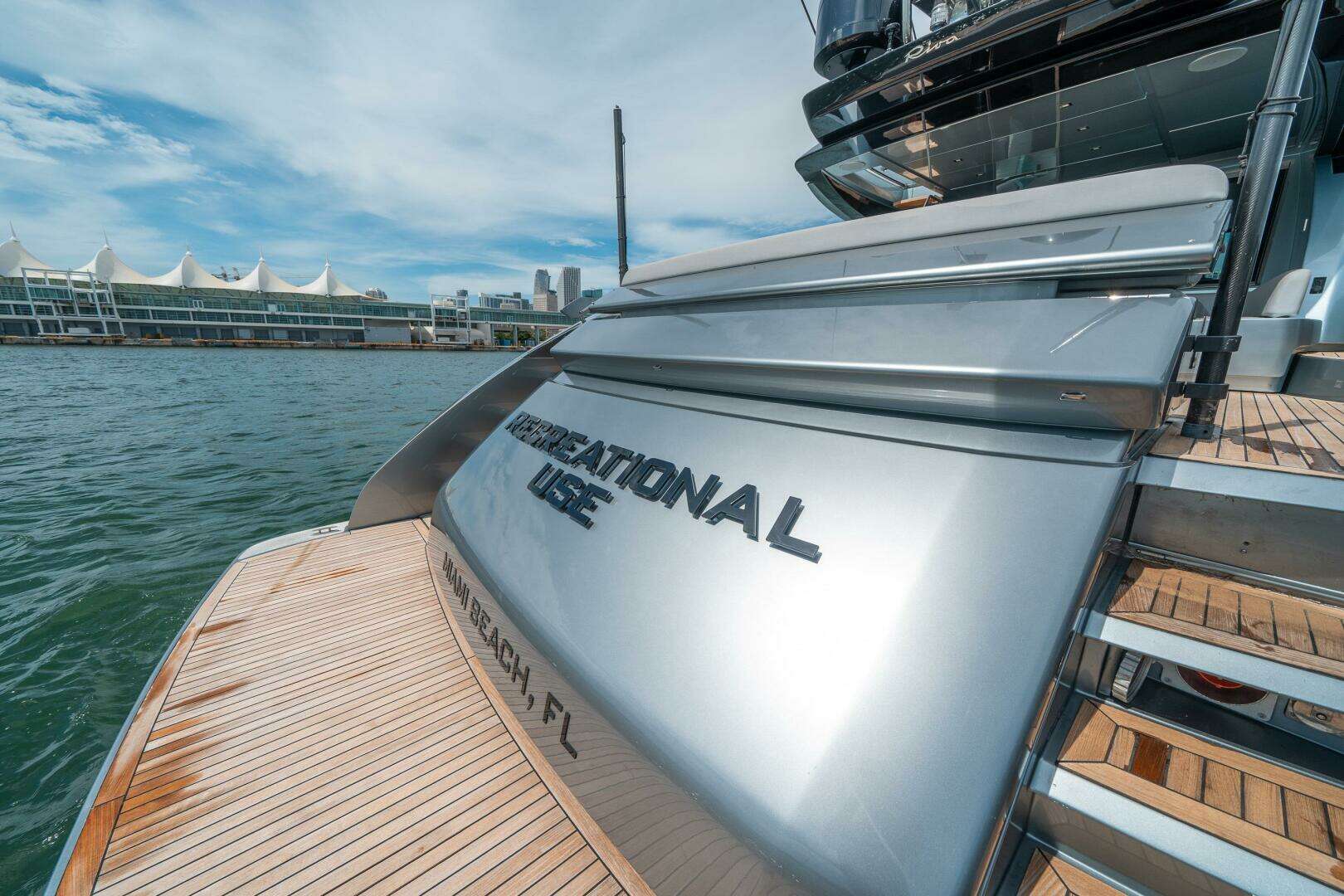 Riva 76