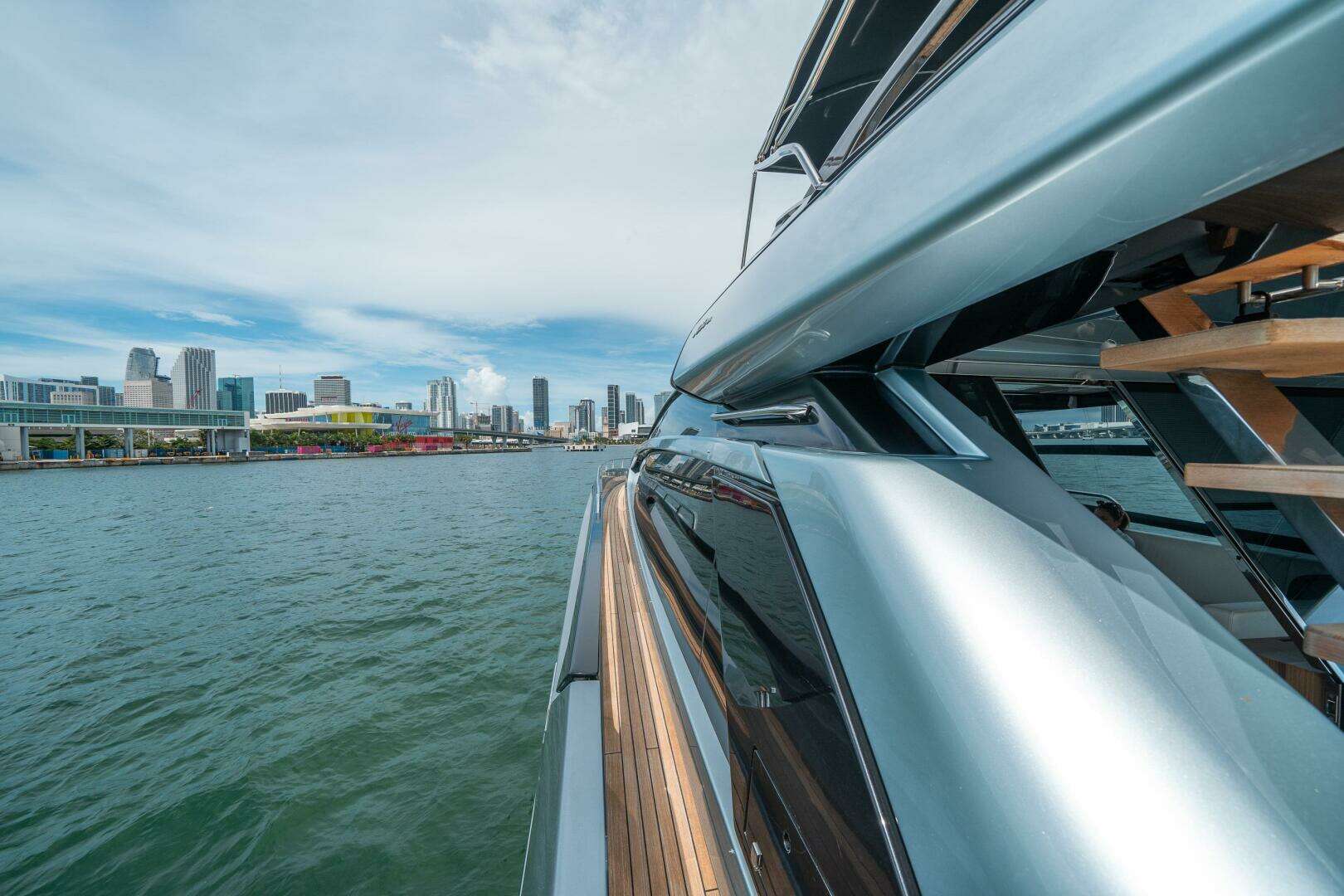 Riva 76