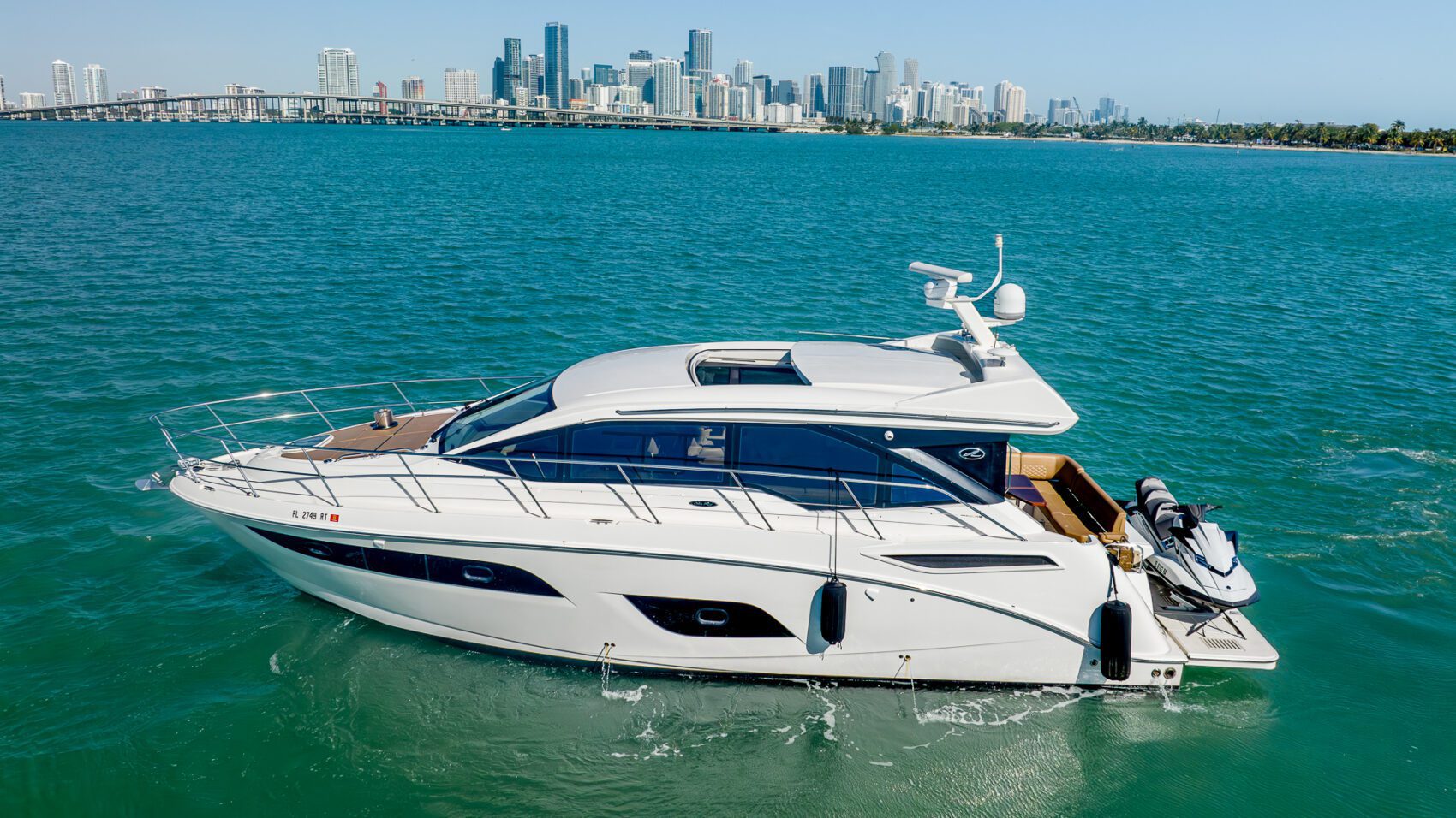 46' Sea Ray + Water Toys + Jetski 1Hr