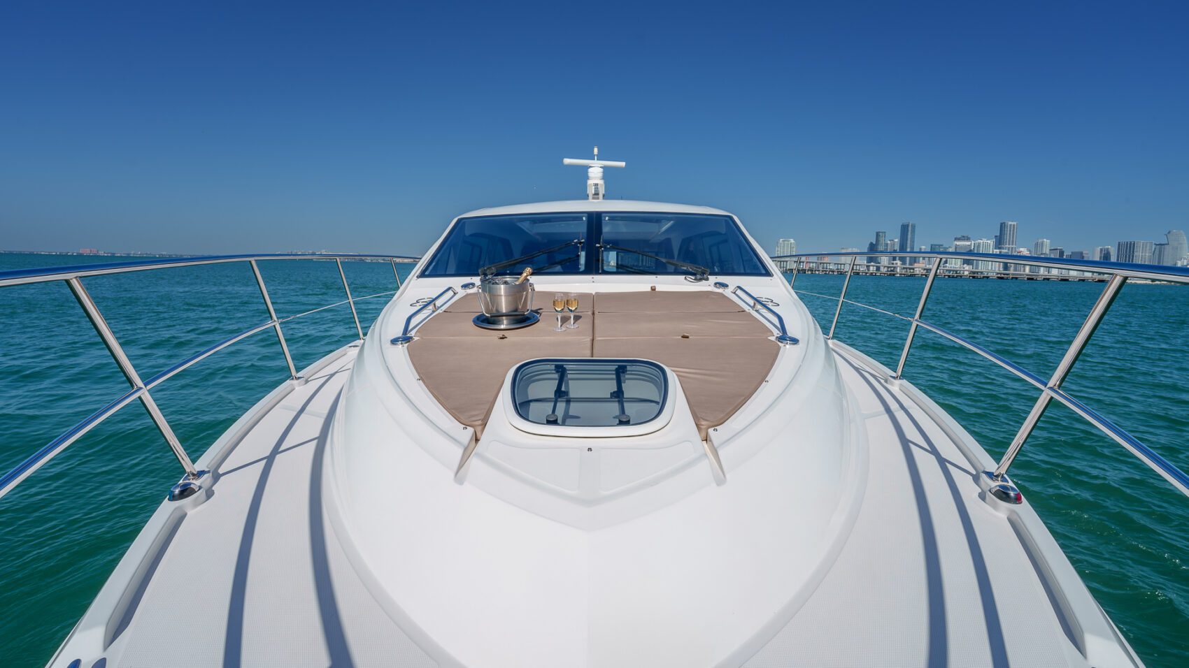 46' Sea Ray + Water Toys + Jetski 1Hr