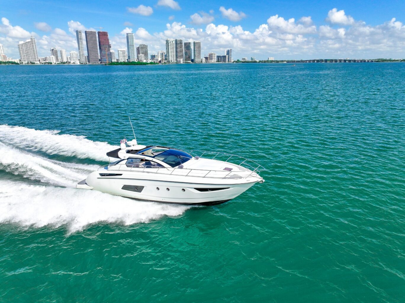 48' Azimut Atlantis + Jetski 1Hr