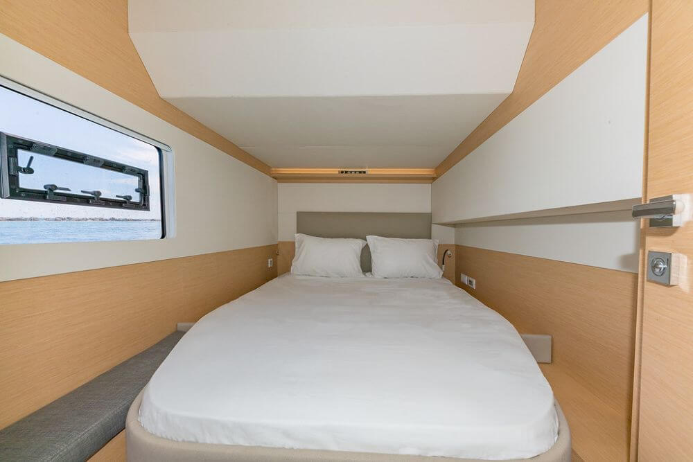 50' Fountaine Pajot
