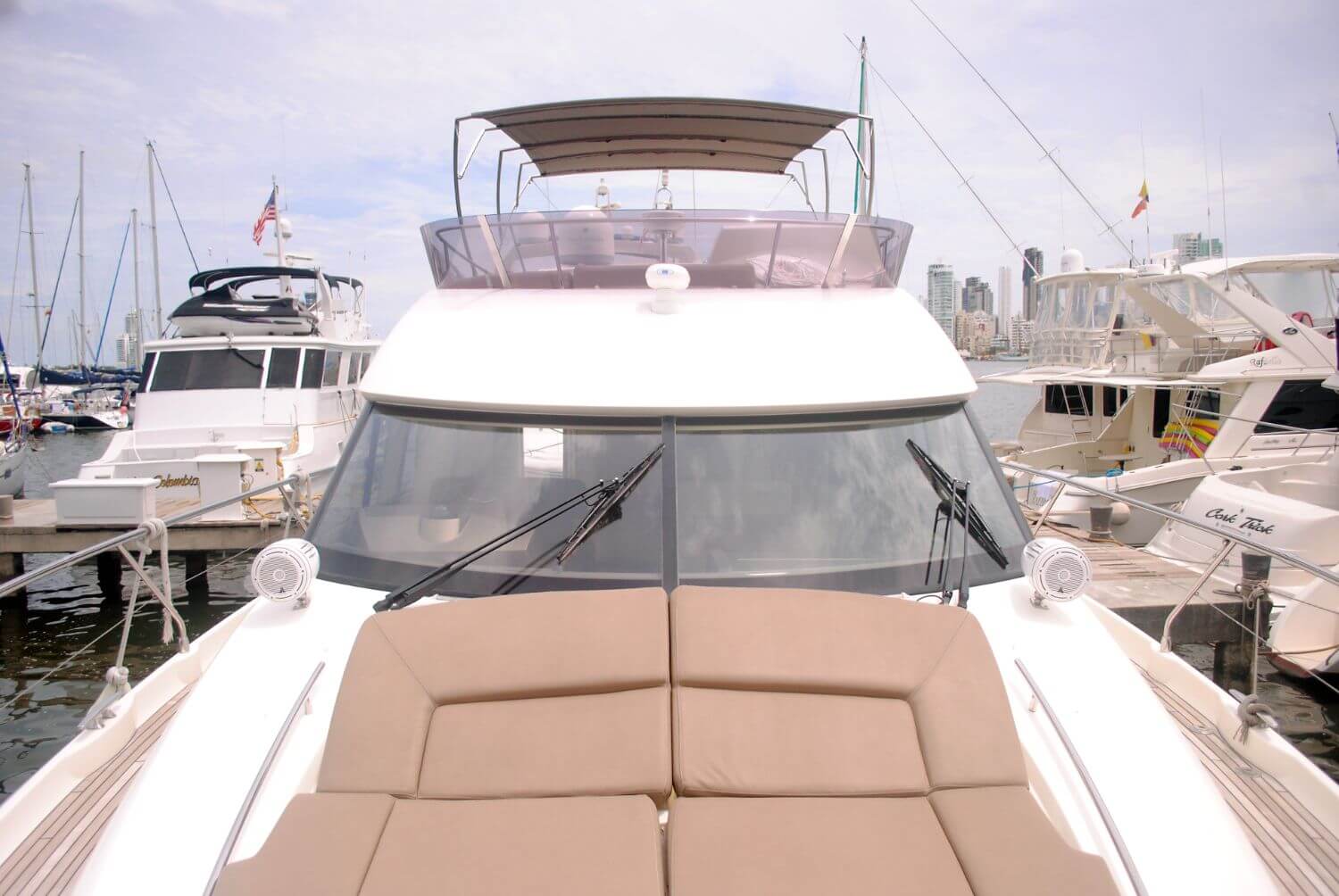 50' Prestige Flybridge