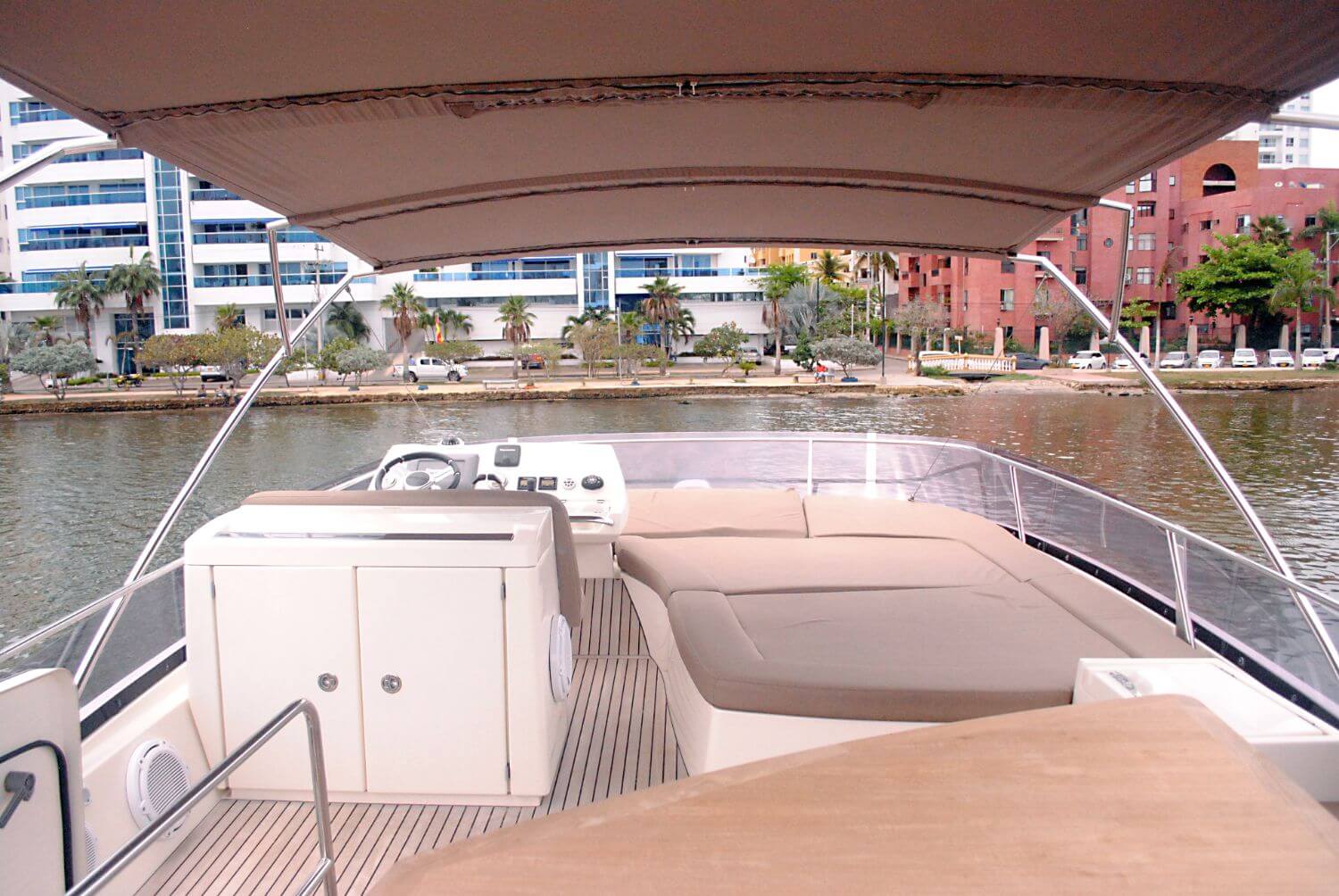 50' Prestige Flybridge