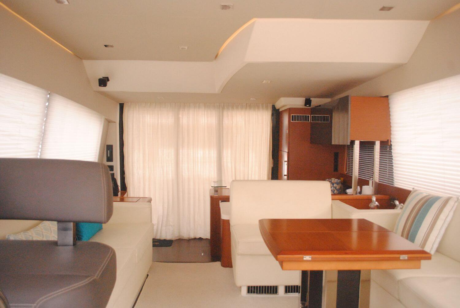 50' Prestige Flybridge