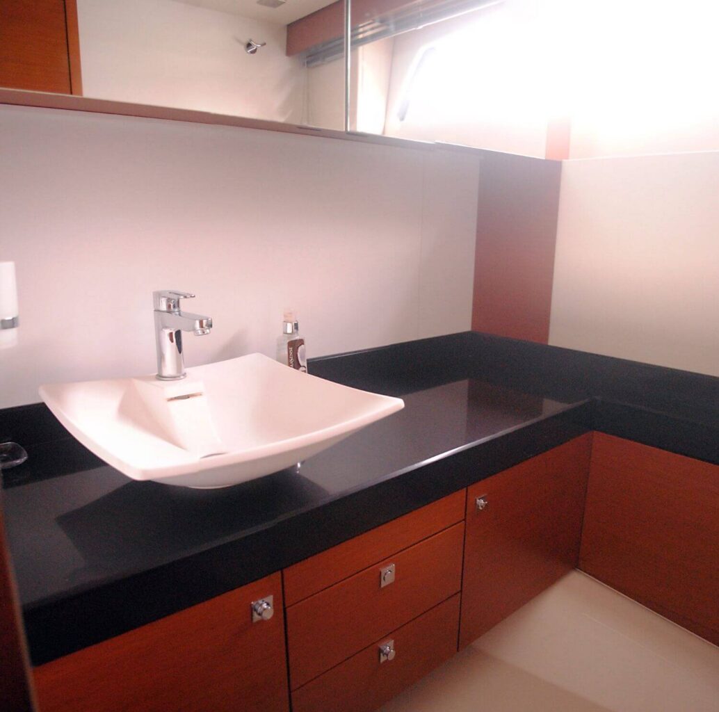 50' Prestige Flybridge