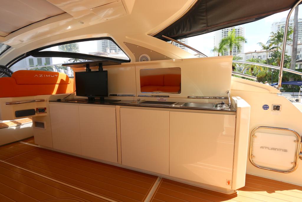 52' Azimut Atlantis + Water Toys