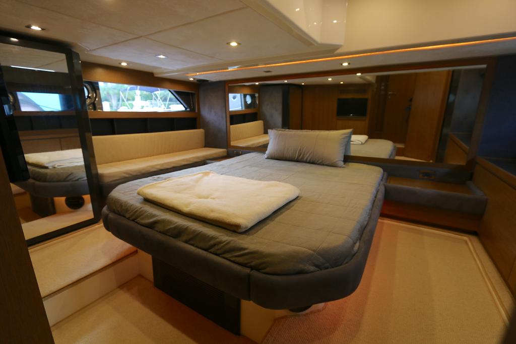 52' Azimut Atlantis + Water Toys