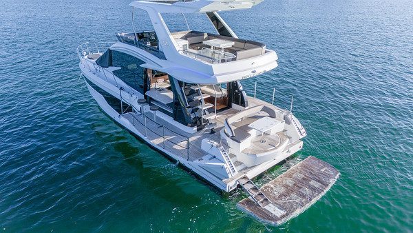 53' Galeon + Water Toys