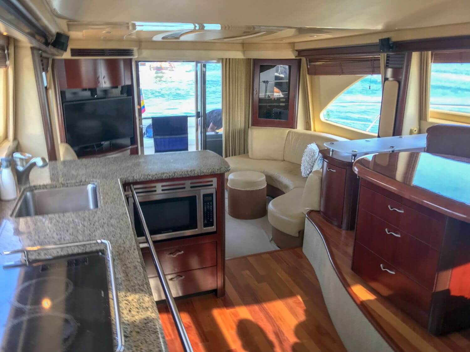 58' Sea Ray Sedan Flybridge