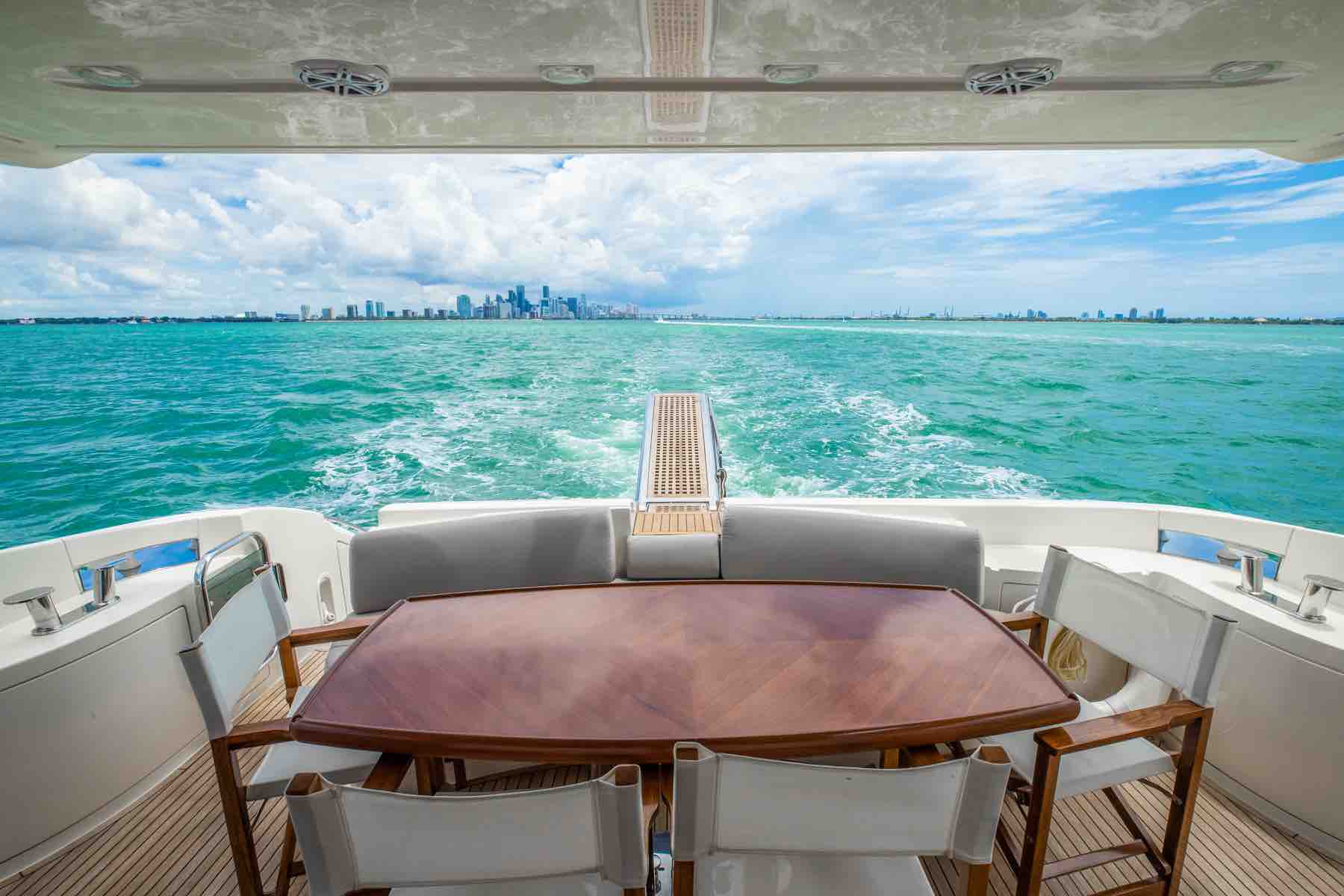 62' Azimut Fly + Water Toys + Jetski 1Hr