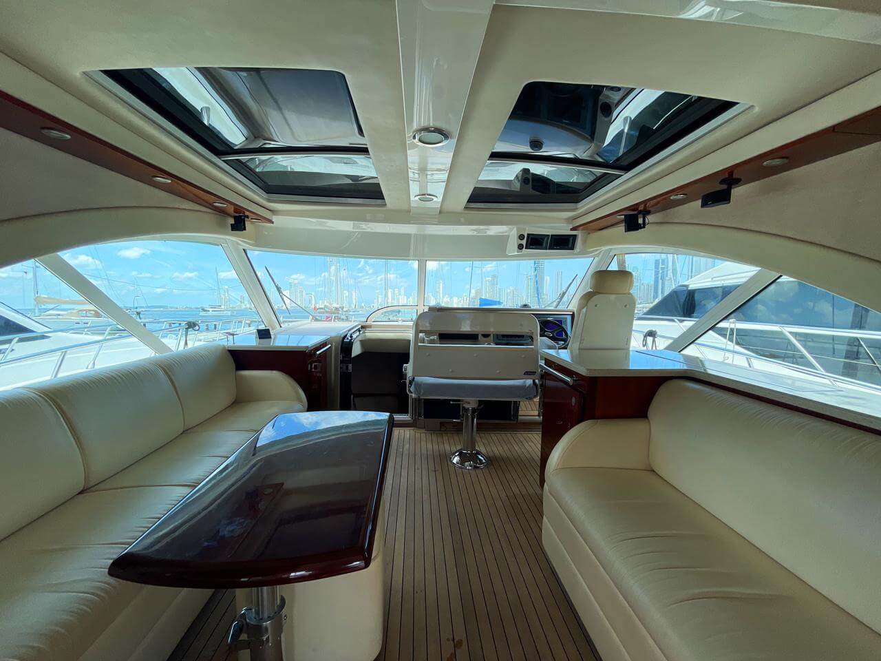 62' Sea Ray Sundancer