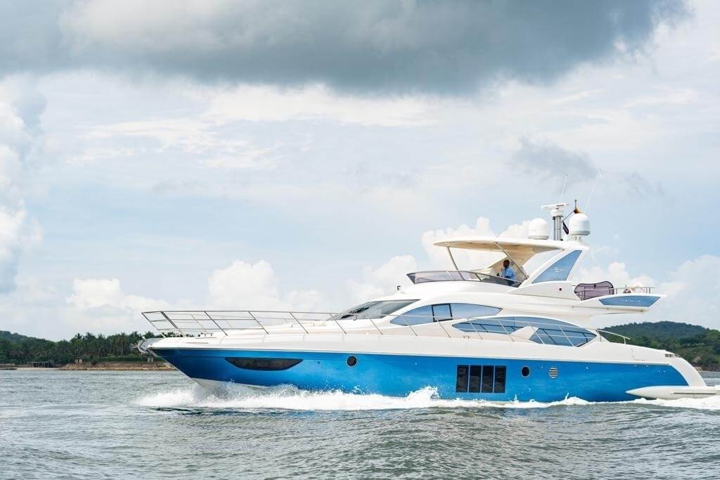 64' Azimut Fly