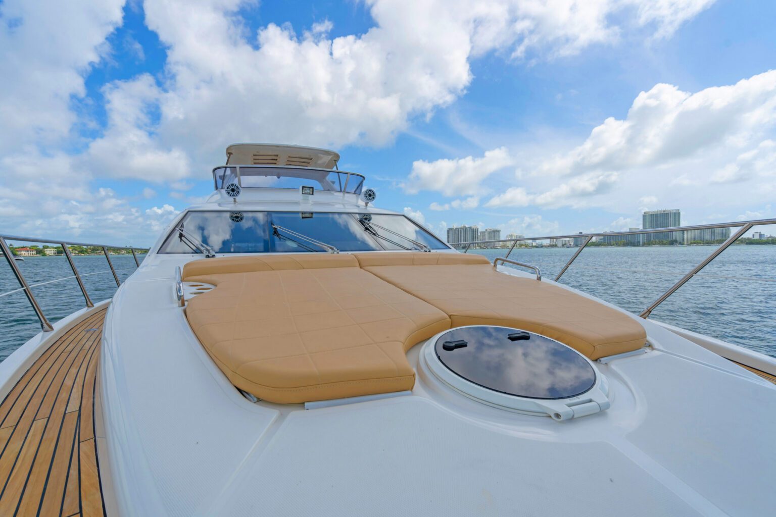 65' Azimut + Water Toys + Jetski 1Hr