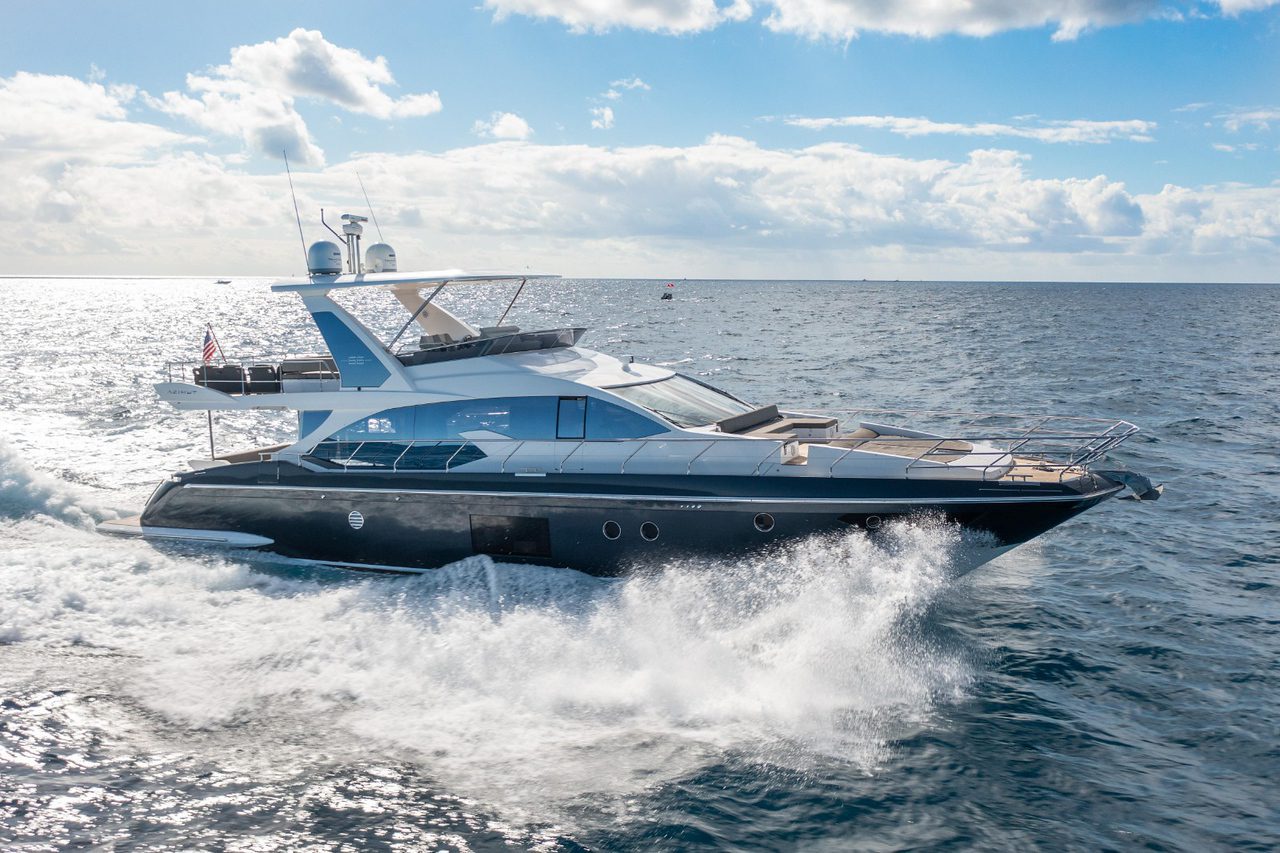 66' Azimut + Water Toys