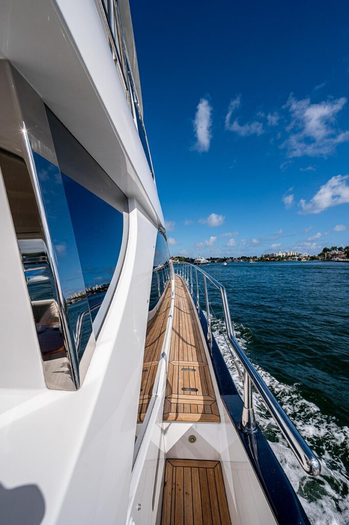 66' Azimut + Water Toys