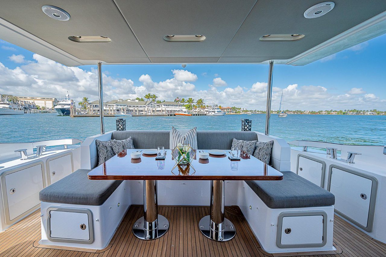 66' Azimut + Water Toys