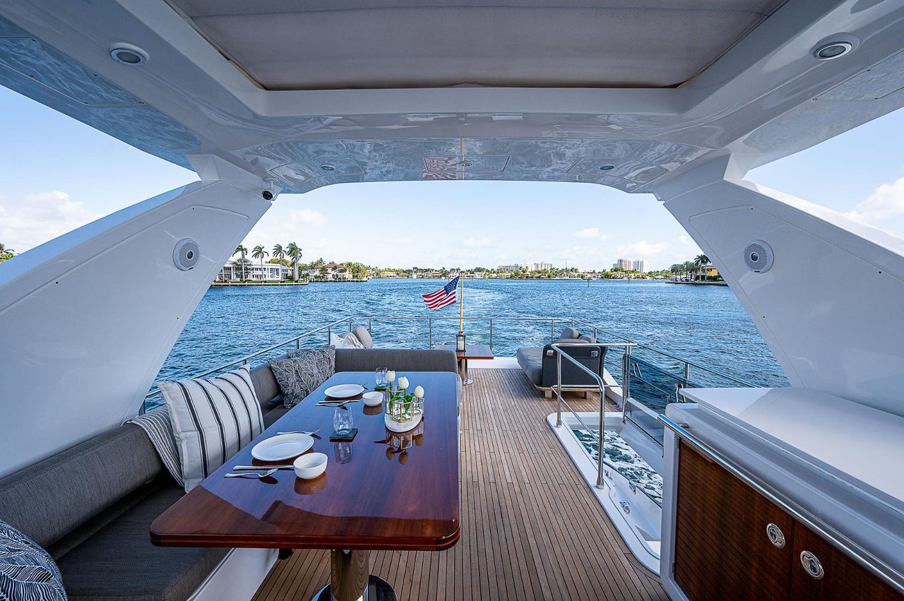 66' Azimut + Water Toys