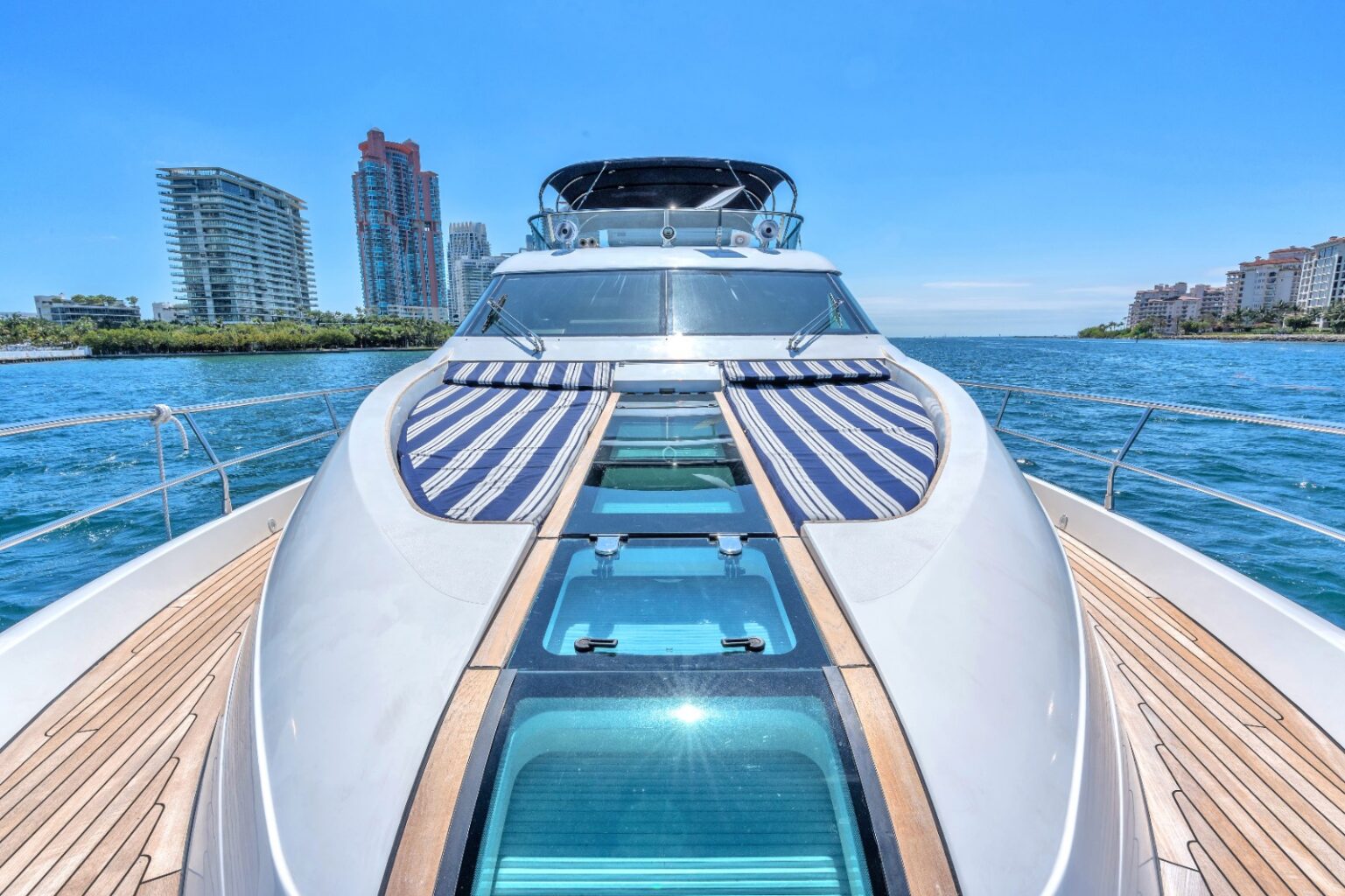 66' Fairline + Water Toys + Jetski 1Hr