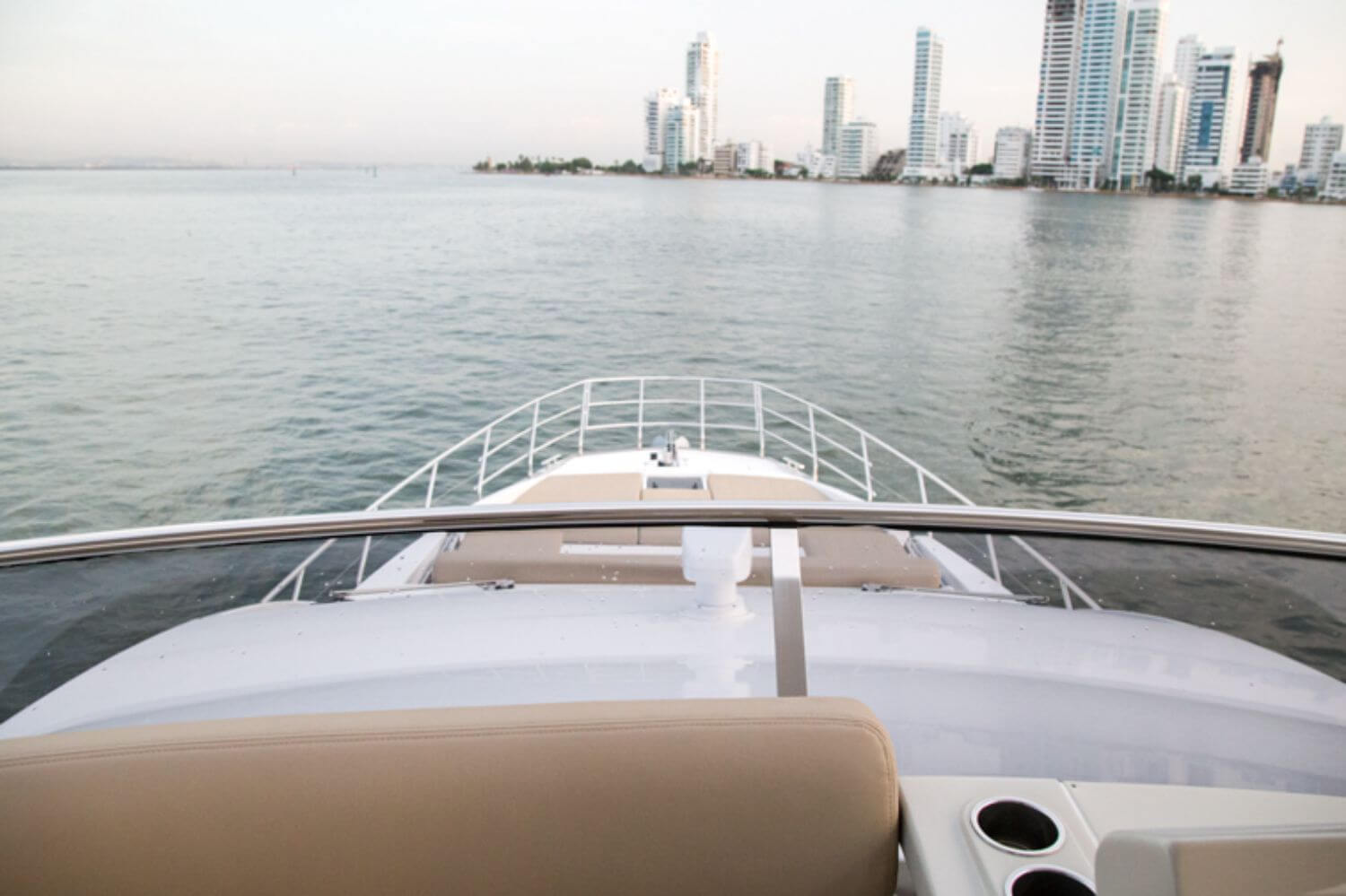 68' Azimut Flybridge