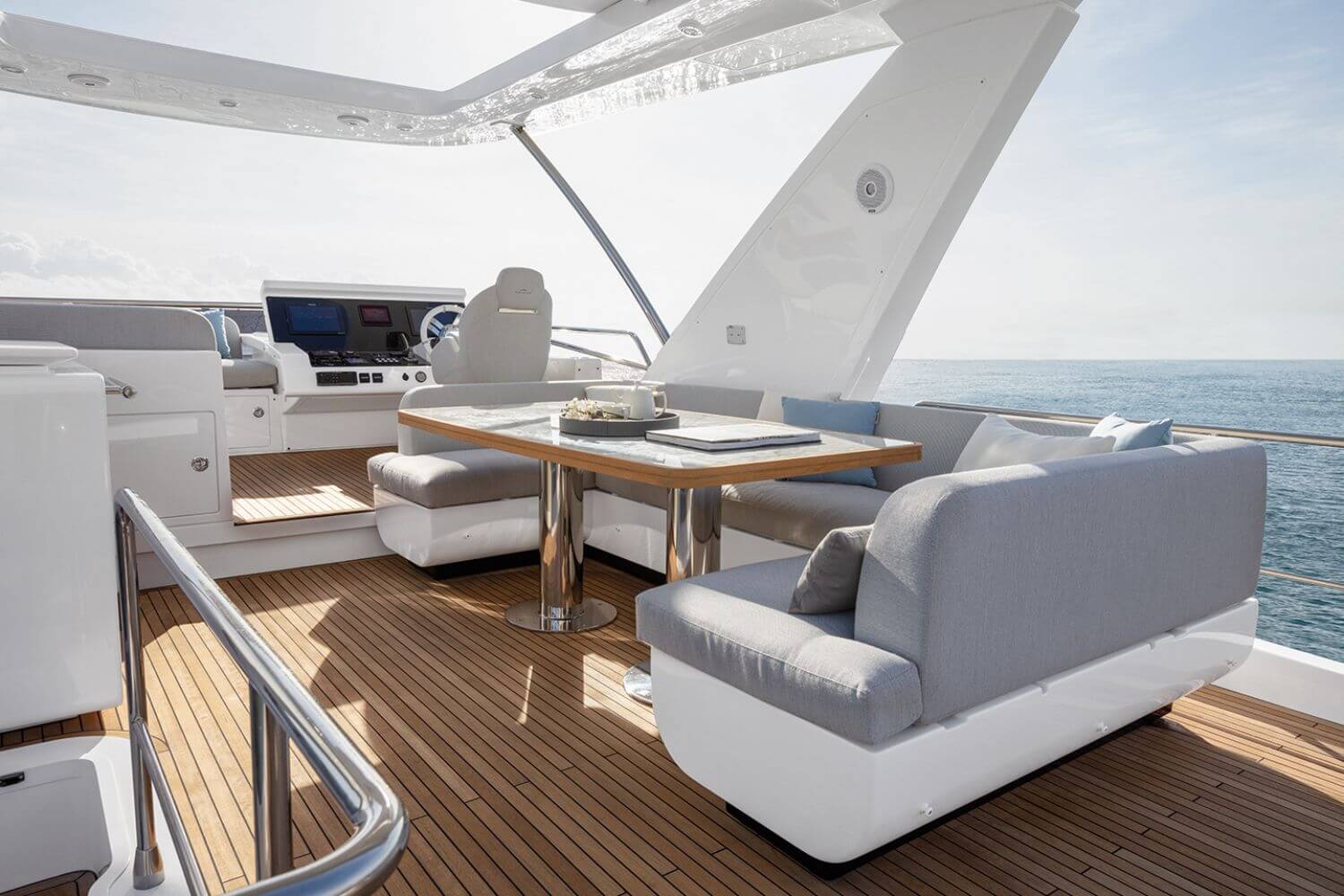 68' Azimut Flybridge