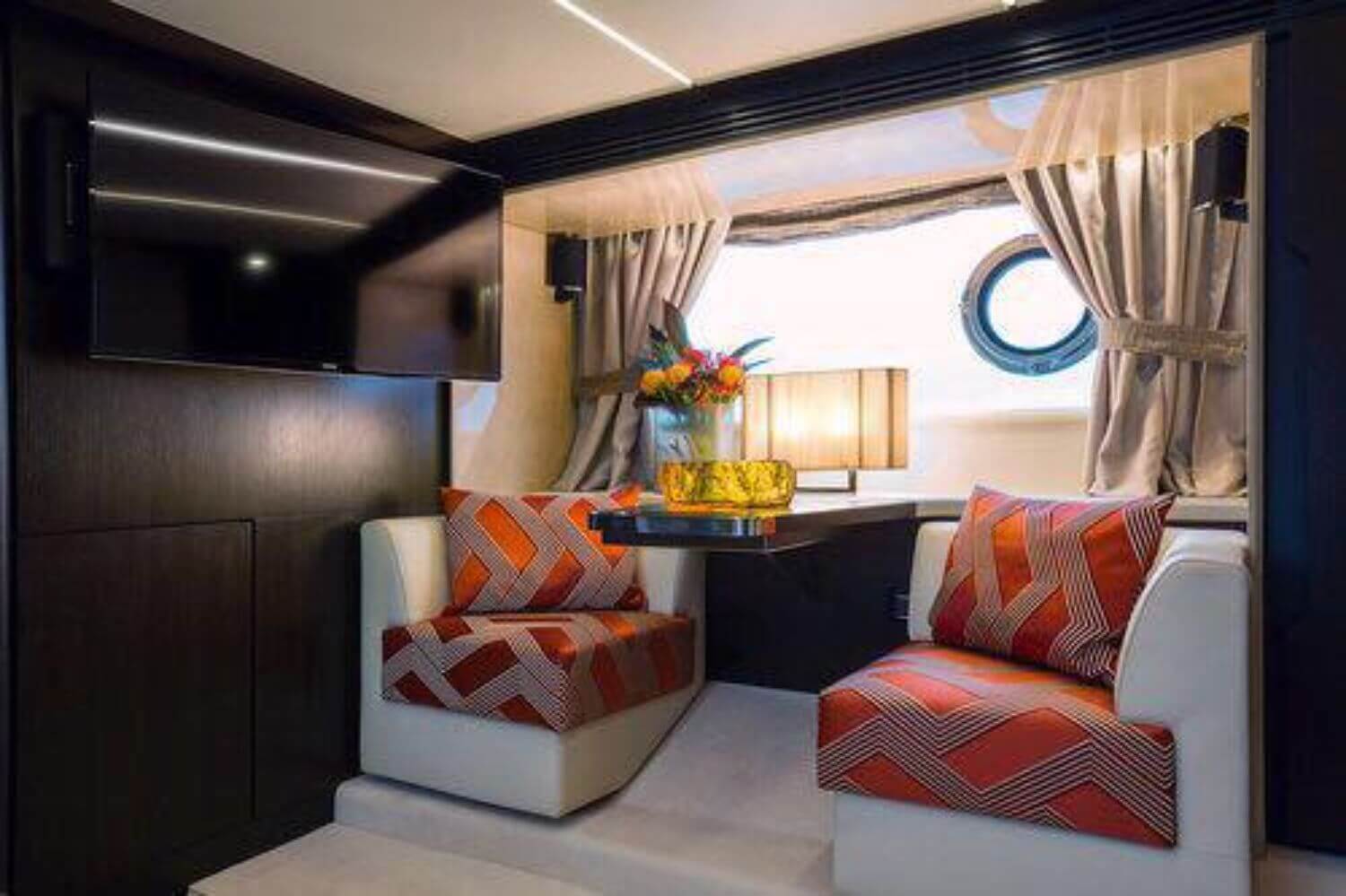 68' Azimut Flybridge