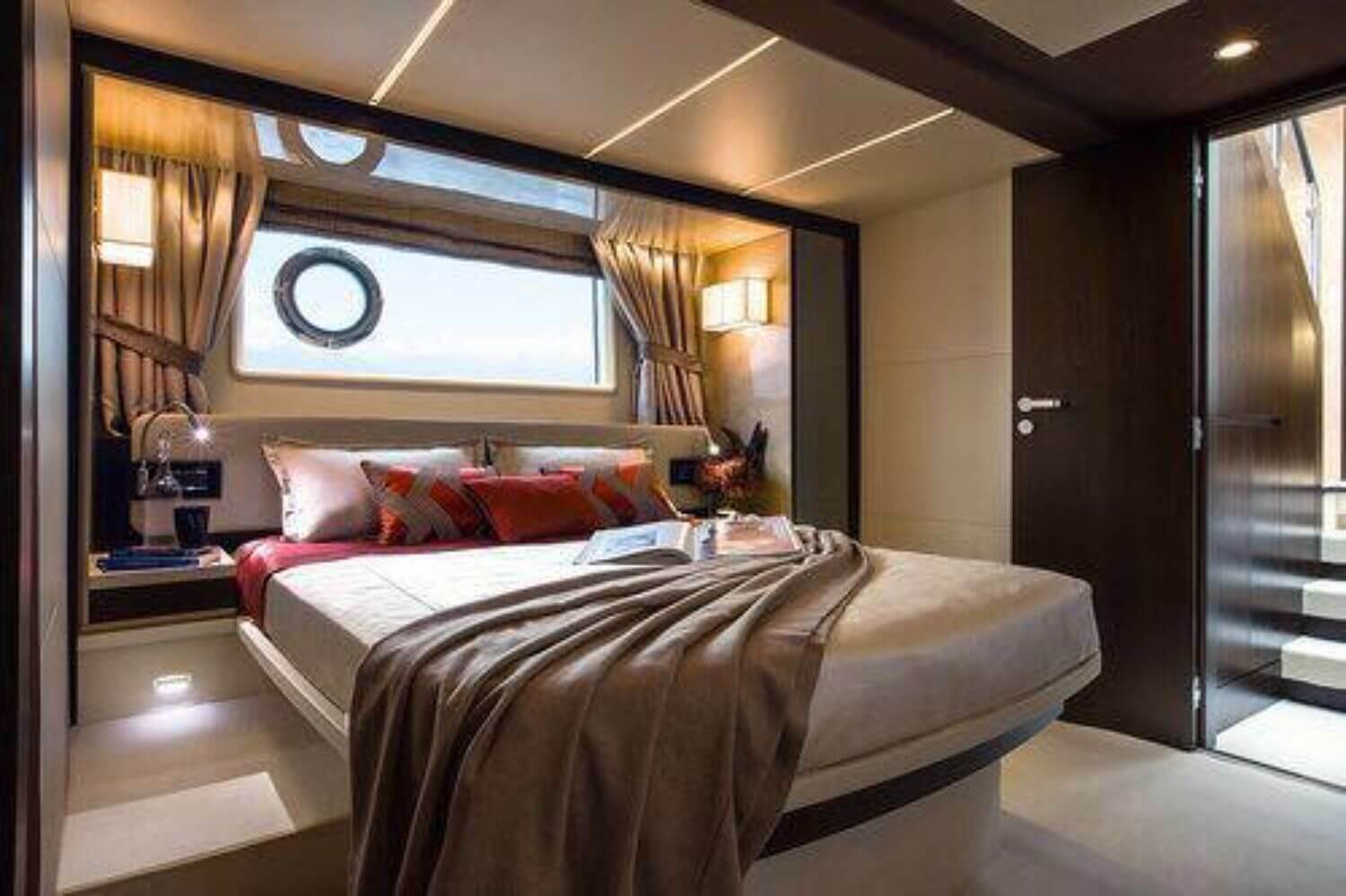 68' Azimut Flybridge