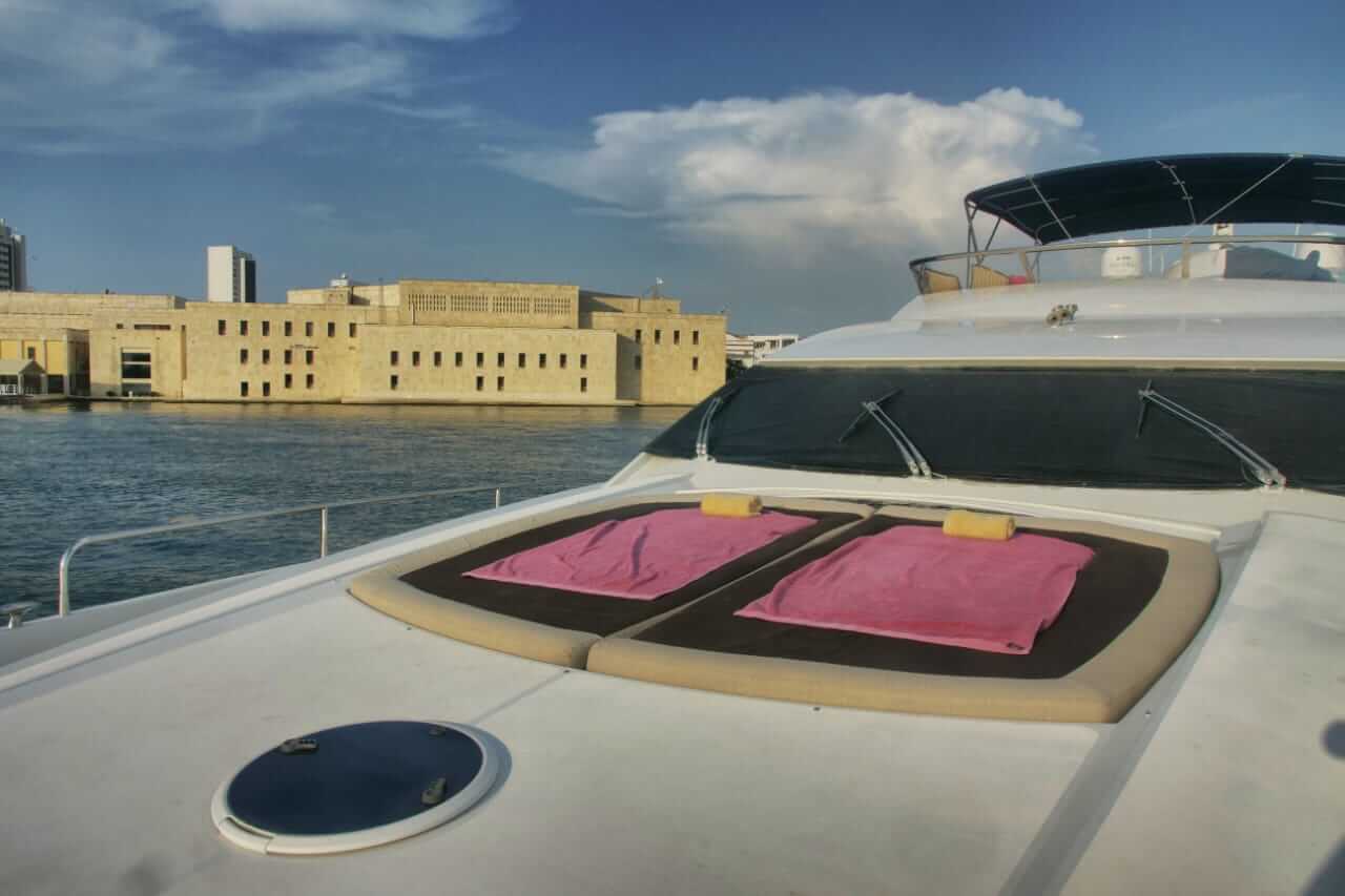 83' Sunseeker Flybridge