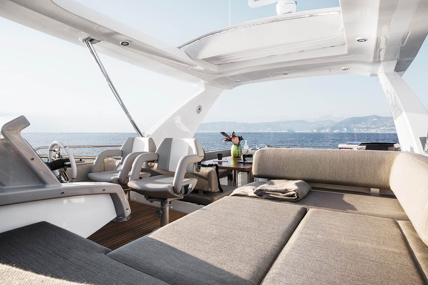 68' Azimut + Water Toys + Jetski 1Hr
