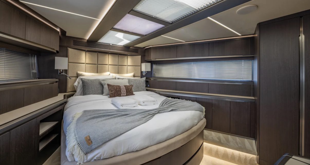 68' Galeon + Water Toys