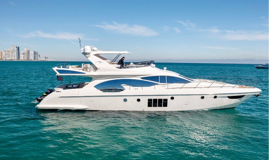 70' Azimut FB + Jetski 1Hr