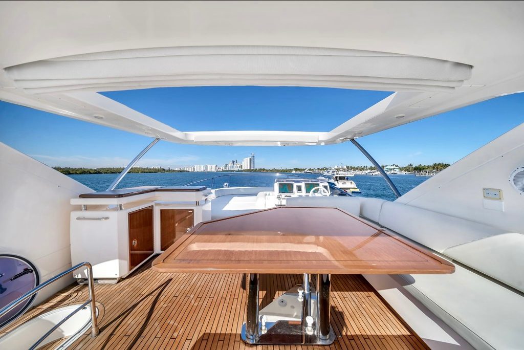 70' Azimut FB + Jetski 1Hr