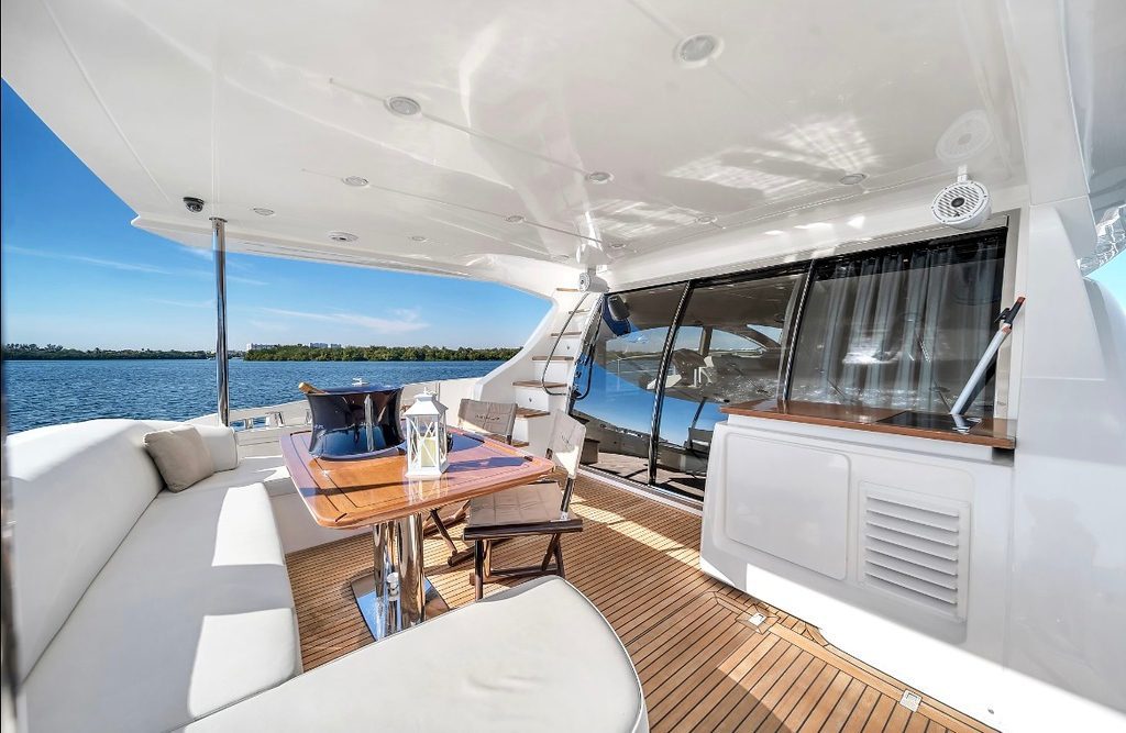 70' Azimut FB + Jetski 1Hr
