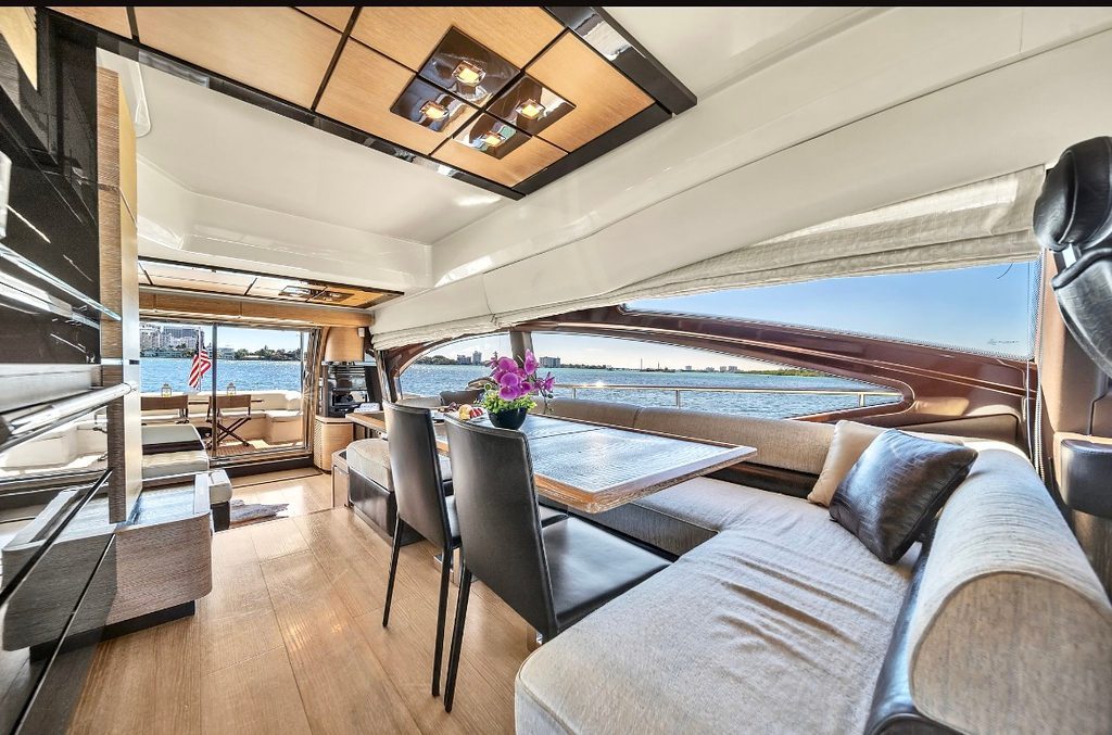 70' Azimut FB + Jetski 1Hr