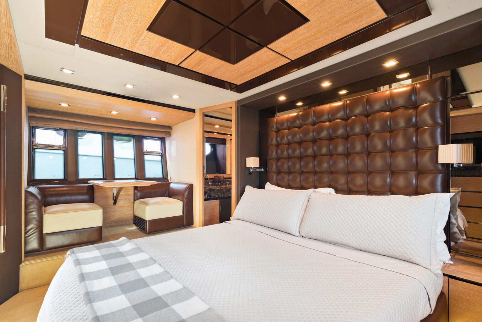 70' Azimut Fly + Water Toys
