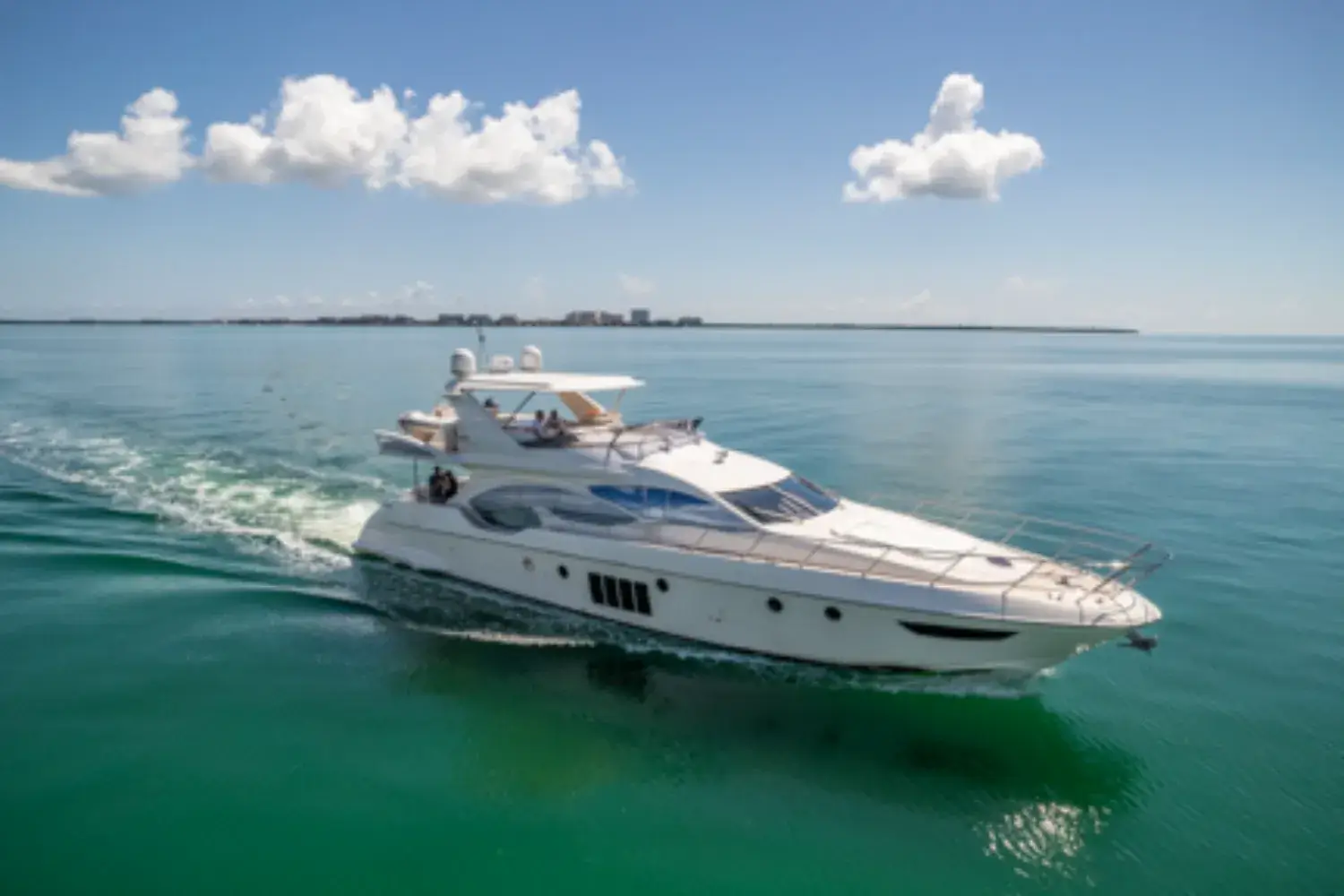 70' Azimut + Water Toys + Jetski 1Hr