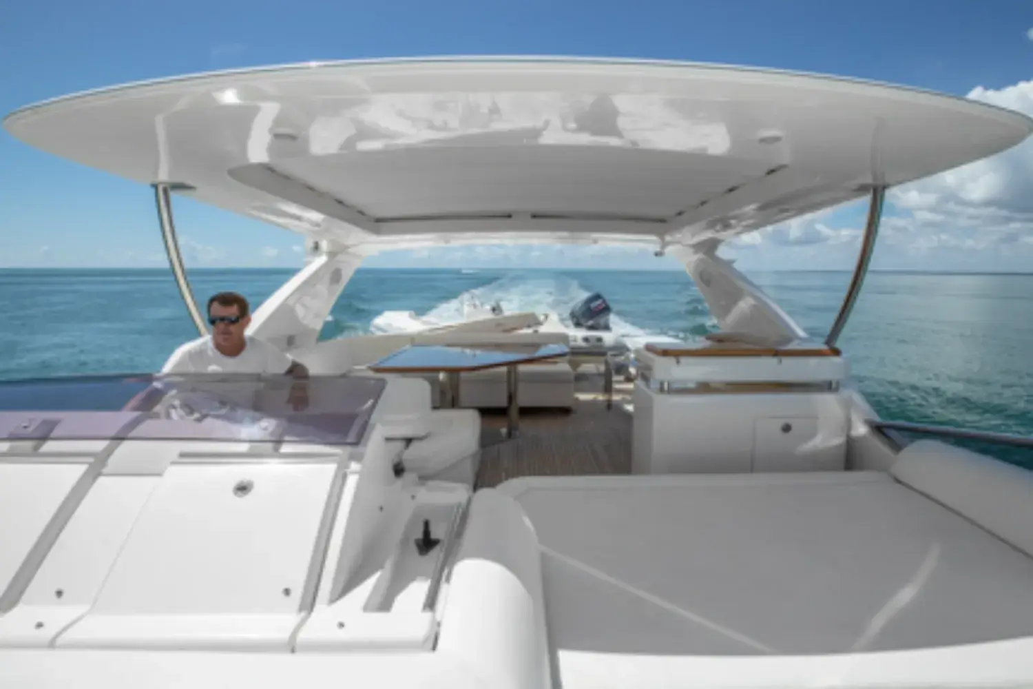 70' Azimut + Water Toys + Jetski 1Hr